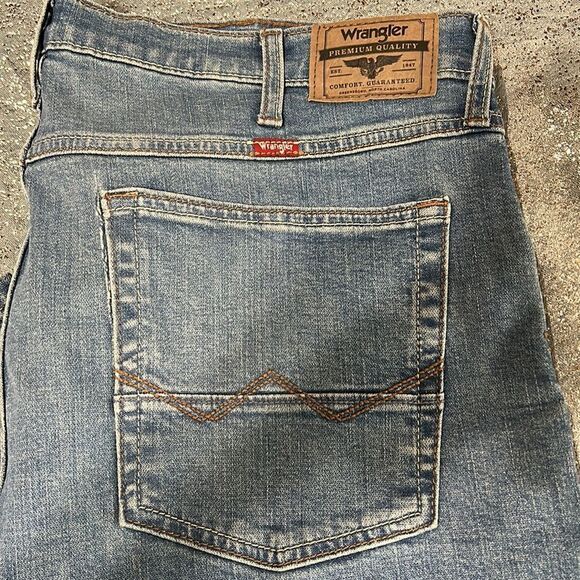 Wrangler jeans 👖 - Picture 2 of 4
